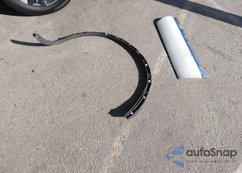 2017 Volkswagen Touareg V6 Sport z USA, uszkodzony, nr VIN WVGEF7BP0HD001110